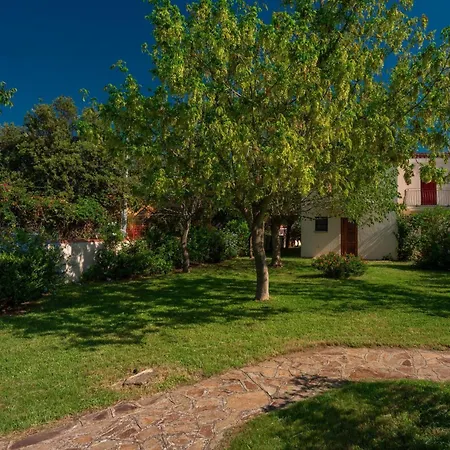 Resort, بودوني